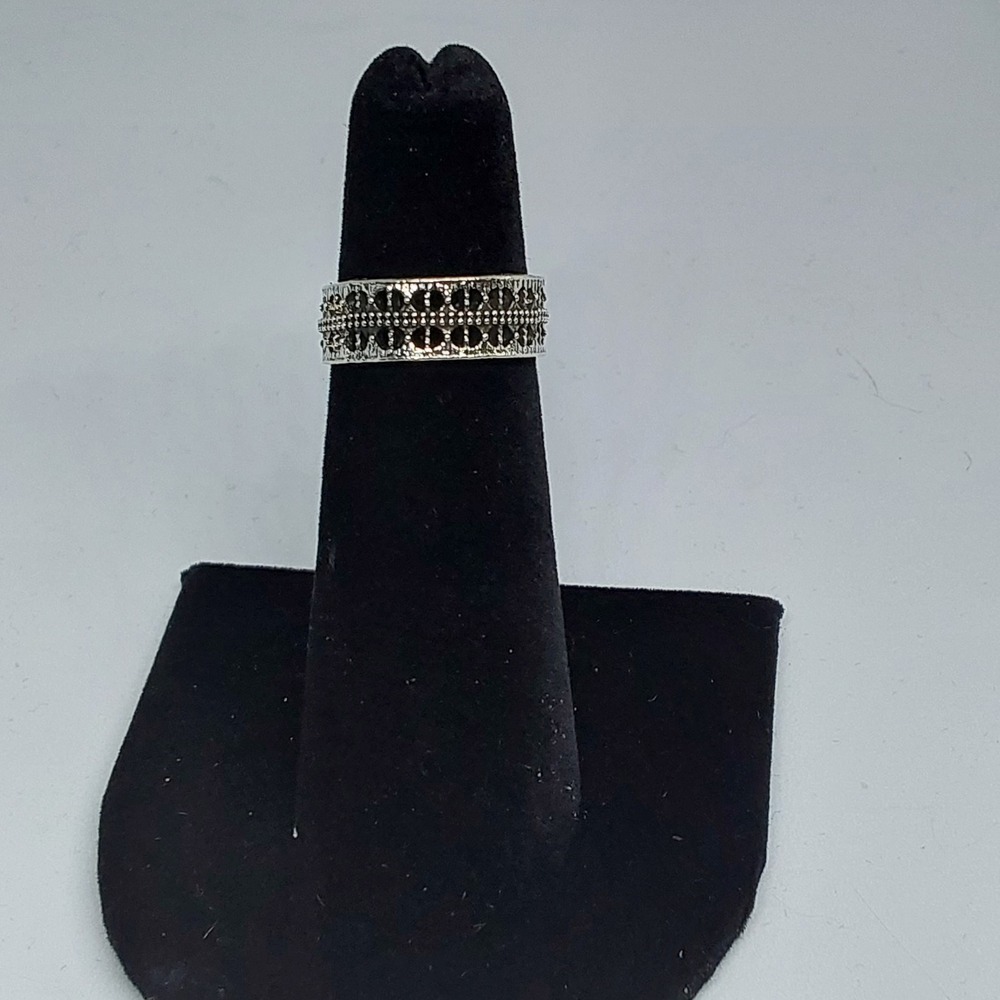Women's‎ Bohemian Retro Zinc Band  Ring Size 4